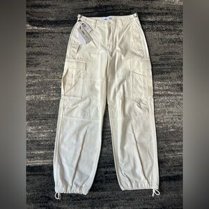 NWT ARITZIA TNA New Supply Light Birch Cargo Pant